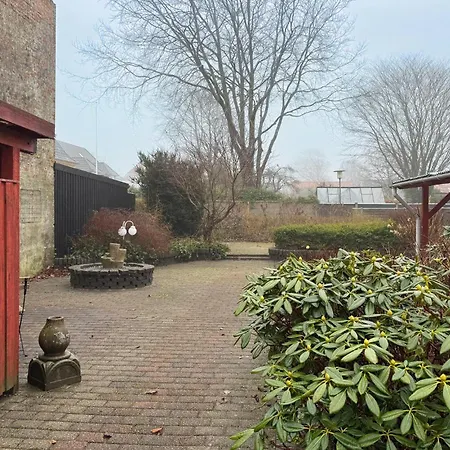 Amazing In With Wifi Varde